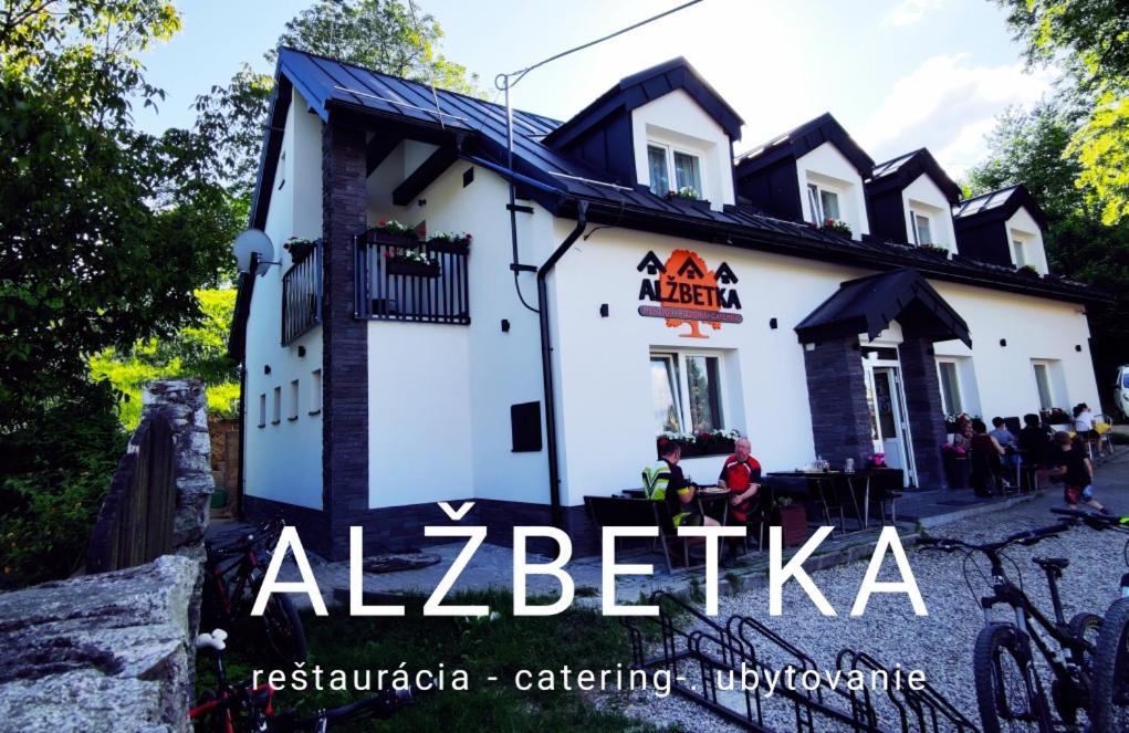 Pizzeria Alzbetka Hotel Strecno Exterior photo